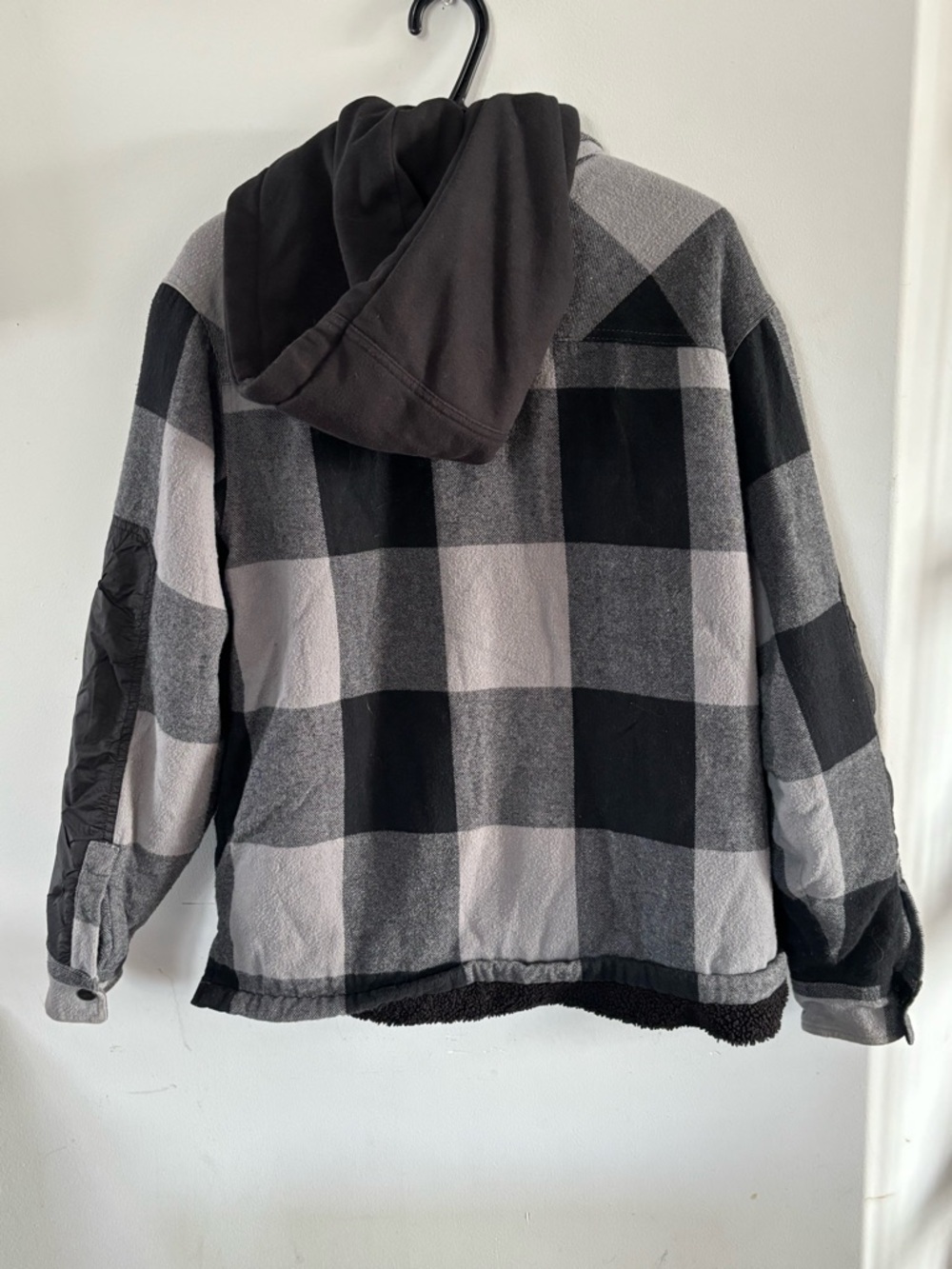 Caterpillar CAT insulated plaid jacket sweater size medium grey black GUC hooded - Picture 2 of 3